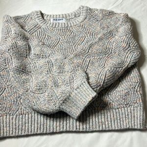 Condition: Good     It has been has been worn a few times but have been washed!!